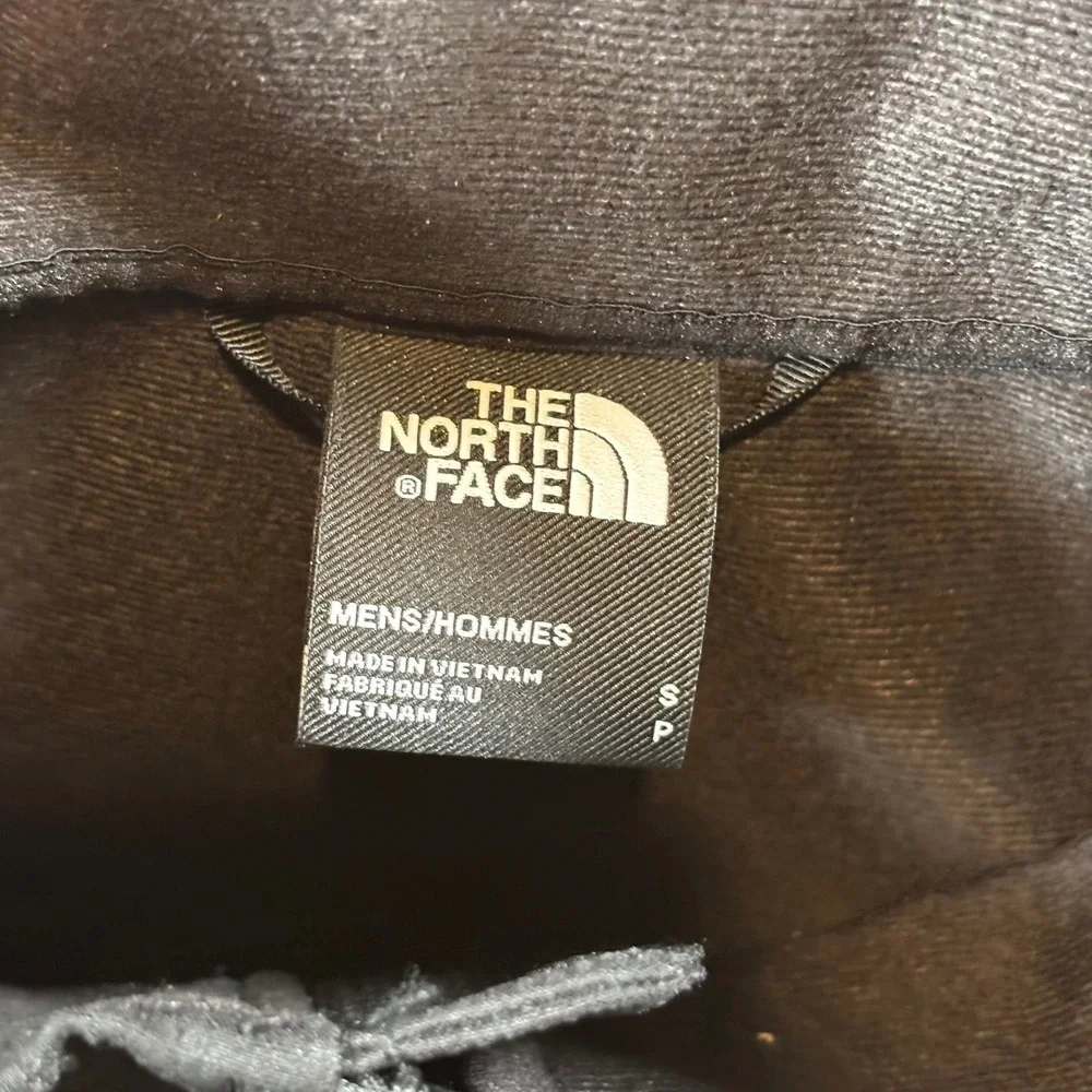 The North Face Castle Rock Soft Shell Vest Mens Small Black NFOA5542JK3-S NWT